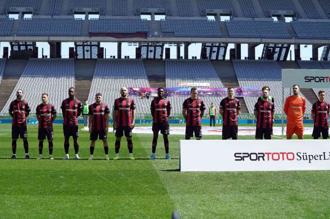 Spor Toto Süper Lig: Karagümrük: 2 - Kasımpaşa: 0 (İ̇lk Yarı)