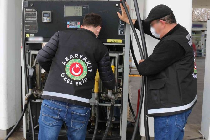 Başkentte Kaçak Akaryakıt Satışı Yapan İstasyonlara Operasyon