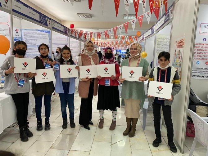 Ahmet Yesevi İ̇mam Hatip Ortaokulu’na İki Ödül Birden