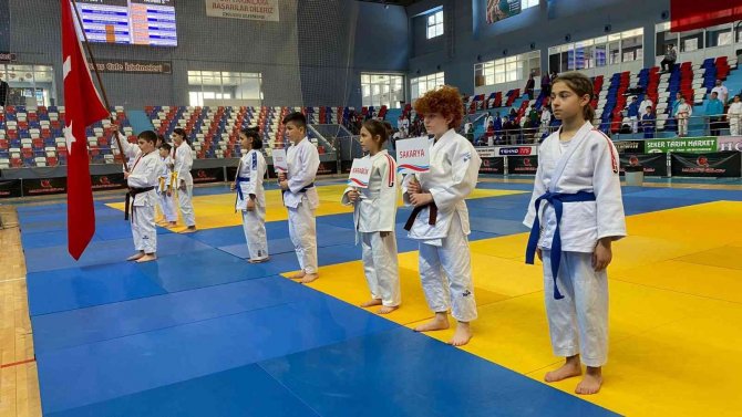 Küçükler Judo Grup Birinciliği Müsabakaları Başladı