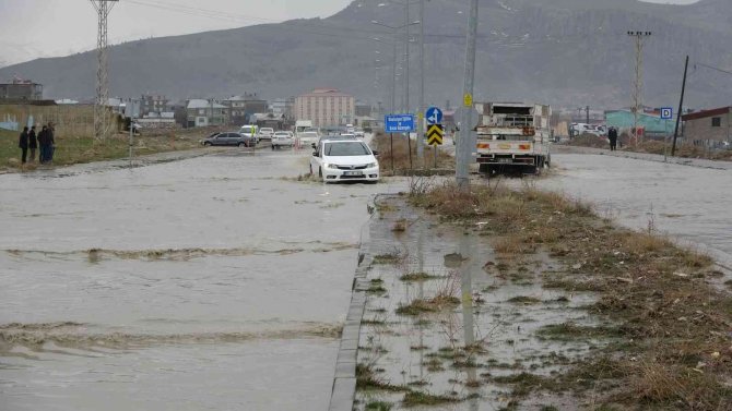Van’daki Sürücülerin Zor Anları