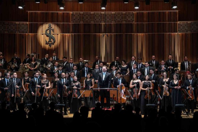 Simon Bolivar Senfoni Orkestrası’nın Konserleri Ramazan Bayramı’nda Yayınlanacak