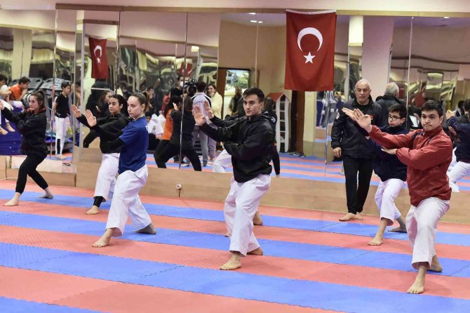 Ego Spor Kulübü Karatede Başarıdan Başarıya Koşuyor