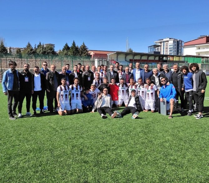 Fırat Üniversitesi, 43 Puanla Bitirdi