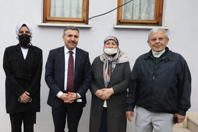 Vali Atay, Durmaz’ın Tespihlerini İnceledi