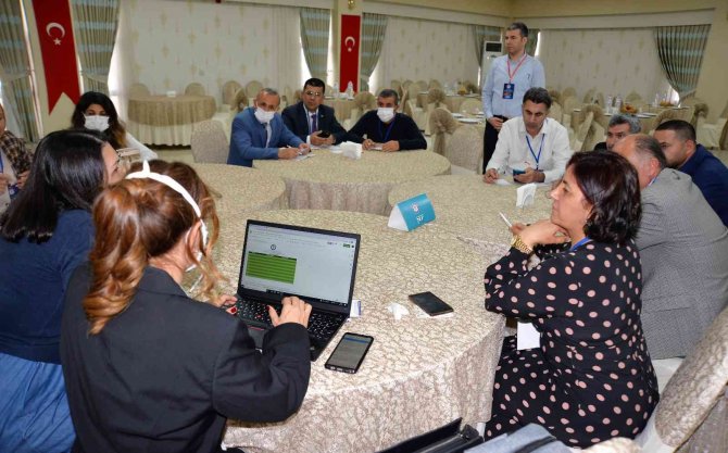 Sezer: "Tüm Eğitim Çalışanlarının Derdi Derdimizdir"