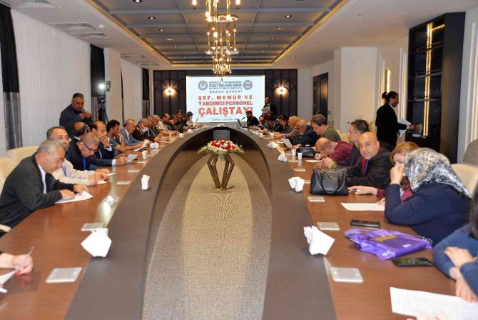 Sezer: "Tüm Eğitim Çalışanlarının Derdi Derdimizdir"