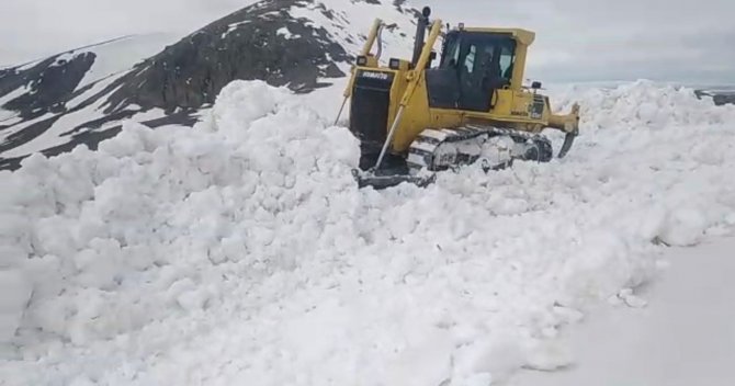 Erzurum’da Kar Kalınlığı 5 Metreyi Aştı