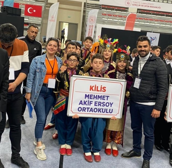 Kilis Halk Oyunlarında Türkiye’ye 3’uncüsü Oldu