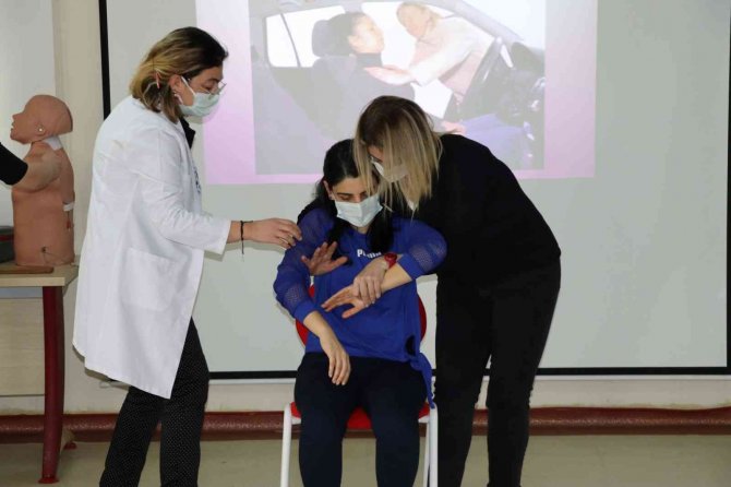 Büyükşehir Personeline Temel İlk Yardım Eğitimi