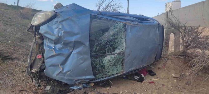 Konya’da Kontrolden Çıkan Otomobil Takla Attı: 6 Yaralı