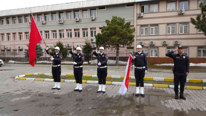 Muş’ta 10 Nisan Polis Haftası Kutlanıyor