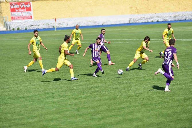 Tff 3. Lig: Osmaniyespor Fk: 1 - Artvin Hopaspor: 3