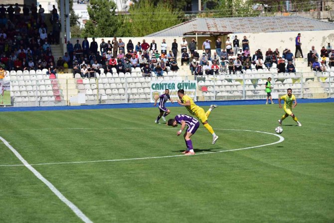 Tff 3. Lig: Osmaniyespor Fk: 1 - Artvin Hopaspor: 3