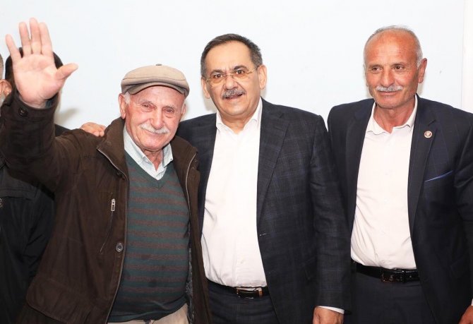 Başkan Demir Yatırımları İnceledi, Vatandaşlarla İftar Yaptı