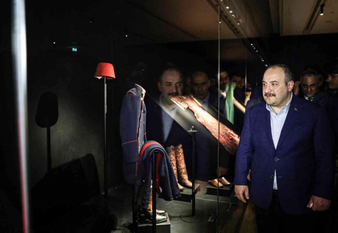 Bakan Varank’tan Çamlıca’da Gençlerle Sürpriz Buluşma