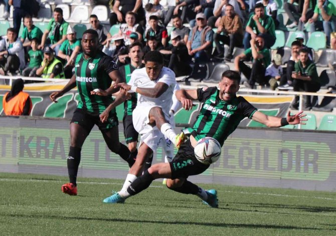 Spor Toto 1. Lig: Denizlispor: 2 - Tuzlaspor: 4