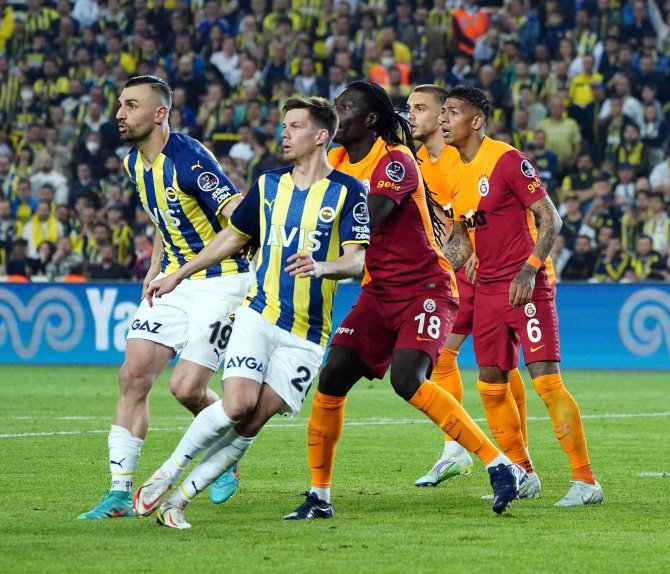 Spor Toto Süper Lig: Fenerbahçe: 2 - Galatasaray: 0 (Maç Sonucu)