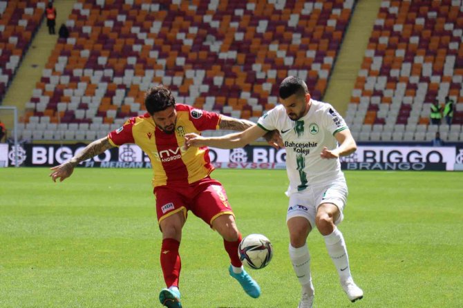 Spor Toto Süper Lig: Yeni Malatyaspor: 0 - Gzt Giresunspor: 1 (İ̇lk Yarı)
