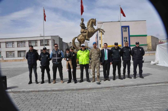 Bulanık’ta Polis Haftası Kutlamaları