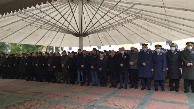 Şehit Astsubay Çavuş Burak Şahin Son Yolculuğuna Uğurlandı