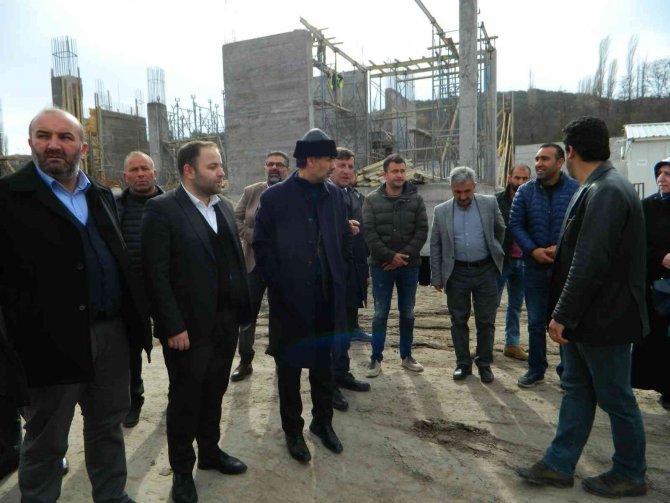 Milletvekili Atalay, Posof Türkgözü Sınır Kapısı İnşaat Alanında İncelemelerde Bulundu