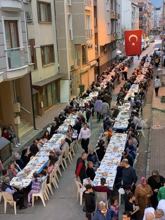 Milletvekilinden Anlamlı İftar