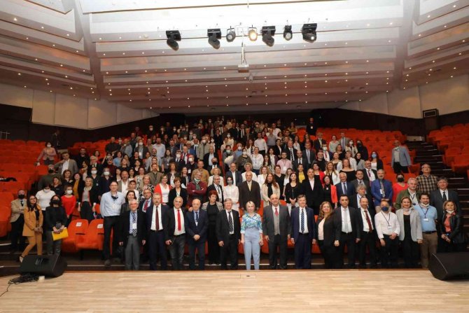 Prof. Dr. Mustafa Melikoğlu Törenle Emekli Oldu