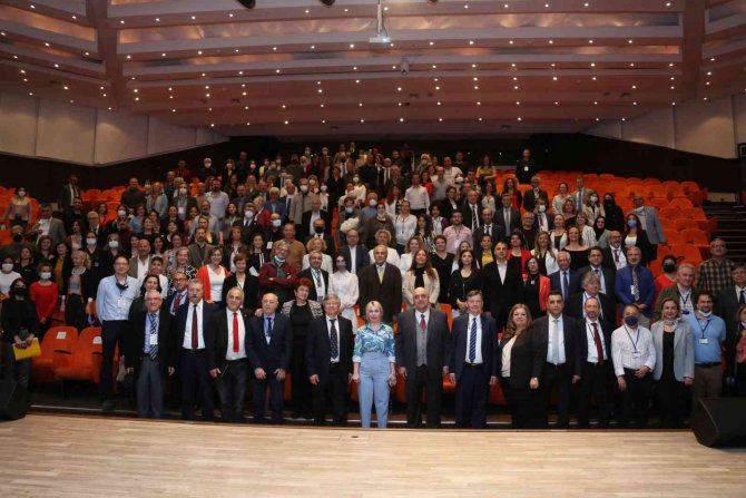 Prof. Dr. Mustafa Melikoğlu Törenle Emekli Oldu