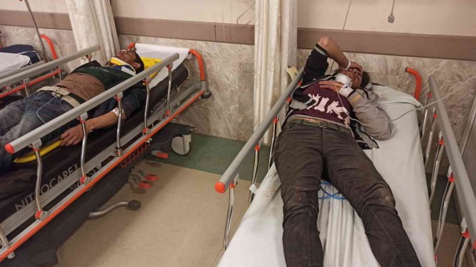 Bitlis’te Göçmenleri Taşıyan Minibüs Takla Attı: 4 Ölü, 25 Yaralı