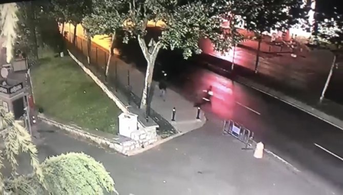 İ̇stanbul’da Silahlı Kavga Kamerada: Parkta Tartıştıkları İki Kardeşe Ateş Açtılar