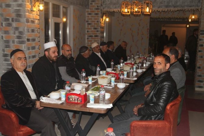 Şehit Aileleri Ve Vatandaşlar İftarda Buluştu