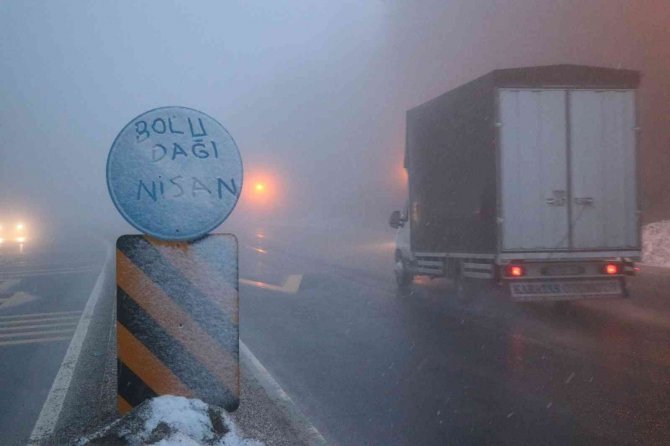 Bolu Dağı’na Nisan Ayında Kar Düştü