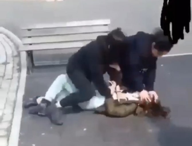 Bursa’da Genç Kıza Saldıran Abla Ve Kardeşi Yakalandı