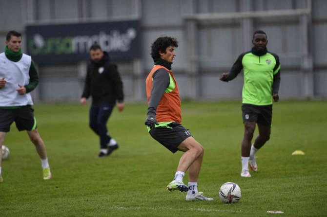 Bursaspor’da İ̇stanbulspor Maçı Hazırlıkları Başladı