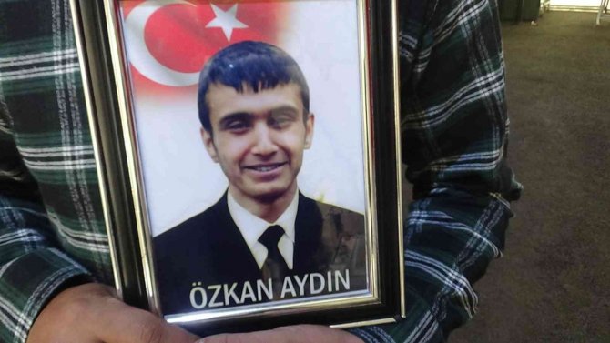 Diyarbakır’da Anne Ve Babaların Evlat Nöbeti 952. Günde