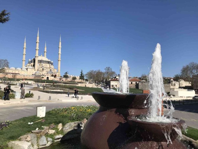 Mimar Sinan’ın Şaheseri Selimiye’nin Silueti Bozuldu