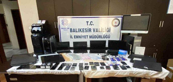 Araç Kiralama Operasyonu: 24 Gözaltı