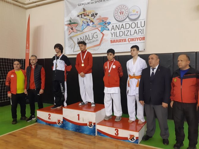 Analig Yıldızlar Karete Grup Müsabakaları Tamamlandı