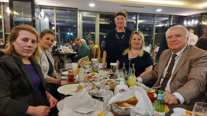 Bu İftarın Geliri Yaşlıların Bakımı İçin Kullanılacak