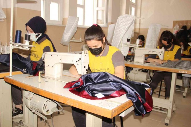 Geleceğin Modacıları Bu Bölümde Yetişiyor