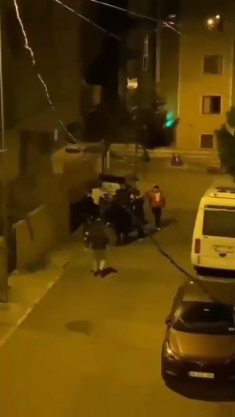 Pendik’te Genç Kadın Kucağındaki Çocuğuyla Sokak Ortasında Darbedildi