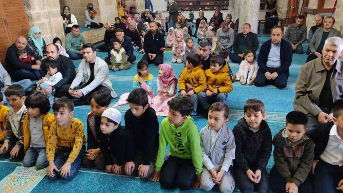 Eshab-ı Kehf’e Çocuk Ziyaretçi Akını