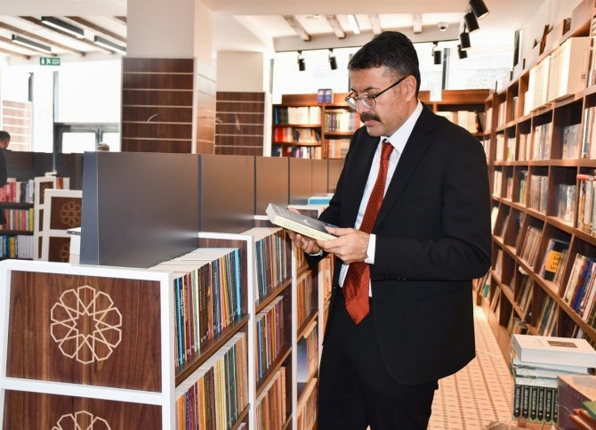 Kitap Kafe Ramazan’da 23.00’a Kadar Açık