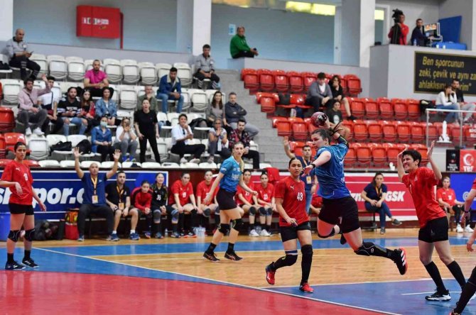 Konyaaltı’ndan Taraftara Davet