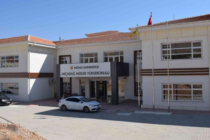 Akçadağ Myo’nun Yurt Sorunu Çözülüyor