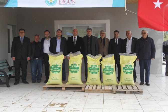 Büyükşehir Kulalı Üreticilere Gübrelerini Teslim Etti