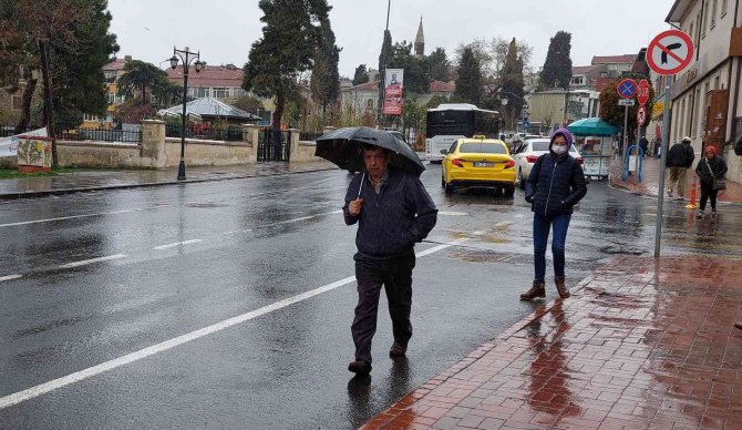 Tekirdağ’da Havalar Soğudu, Yağış Başladı