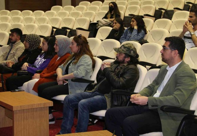 Nevü’de ‘Ni̇çi̇n’ Konulu Konferans Düzenlendi