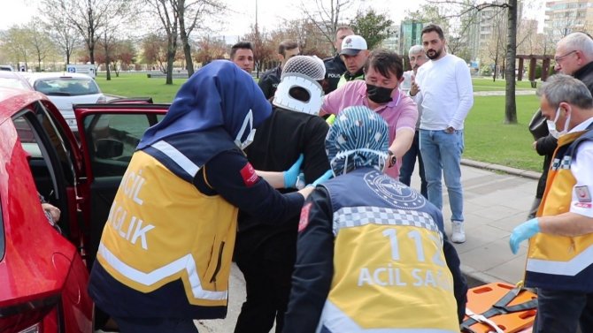 Polisten Kazayı Çeken Gazeteciye Önce Müdahale Sonra Tehdit